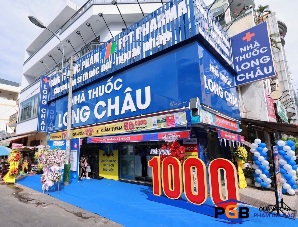 Thi công mặt dựng Alu chuỗi nhà thuốc FPT Long Châu tại Nha Trang