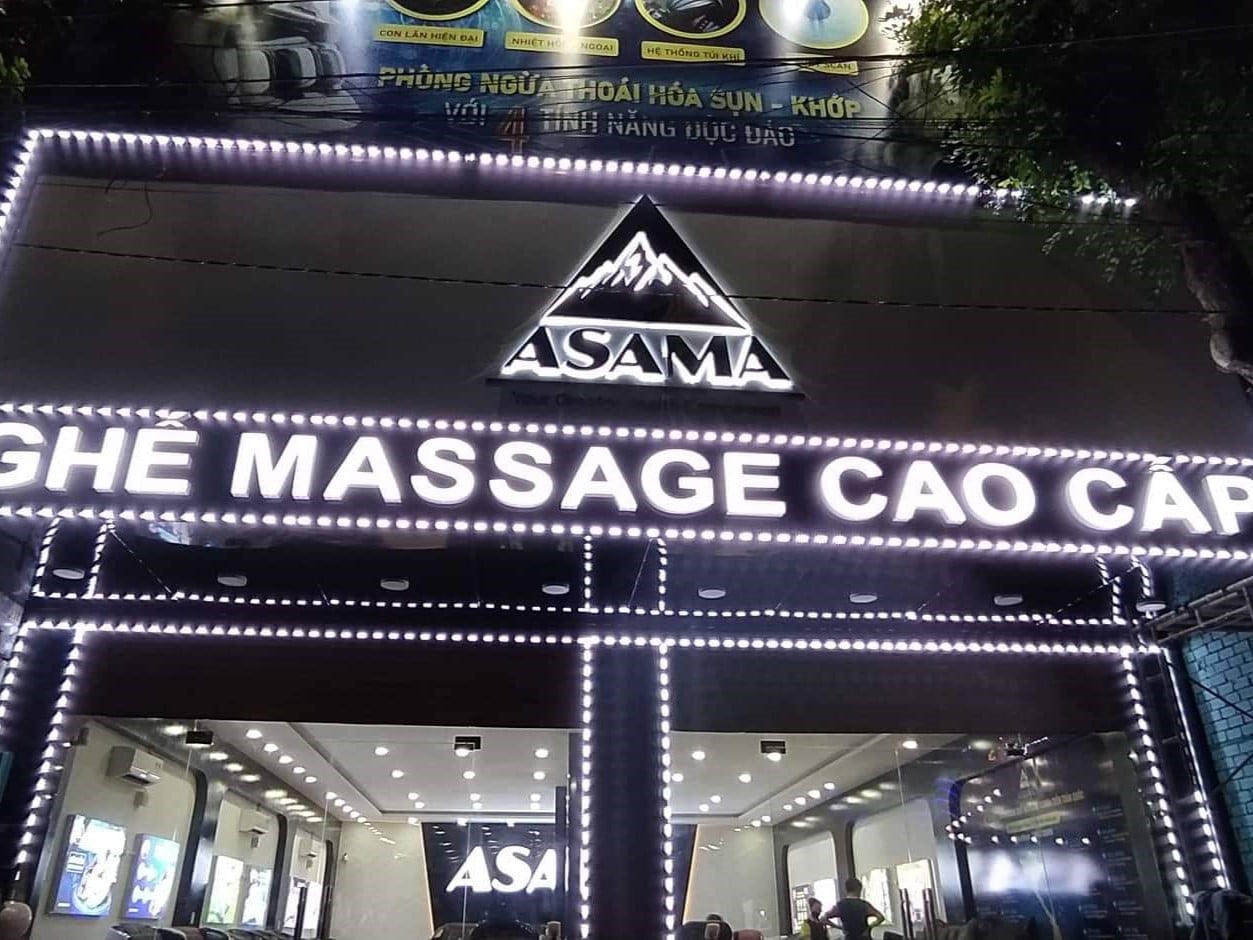 Biển hiệu đèn LED mặt tiền ban đêm showroom ASAMA Nha Trang