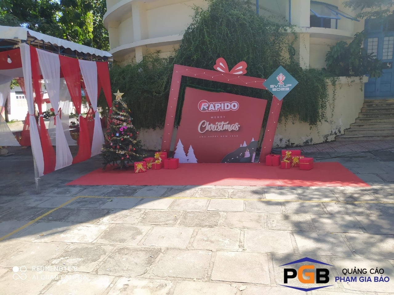 Trang trí tiểu cảnh Giáng sinh chụp hình check in Nha Trang